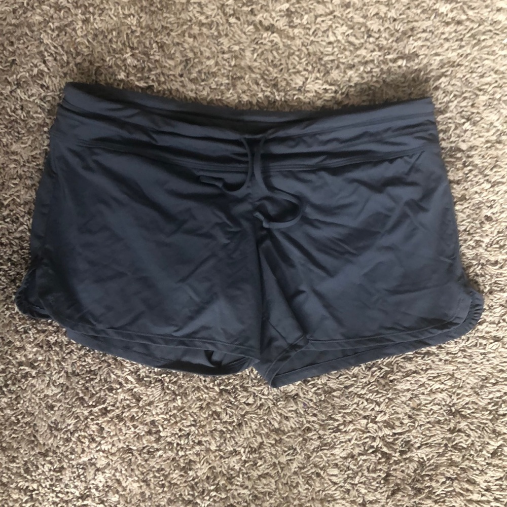 Women’s Athleta M drawstring grey swim shorts